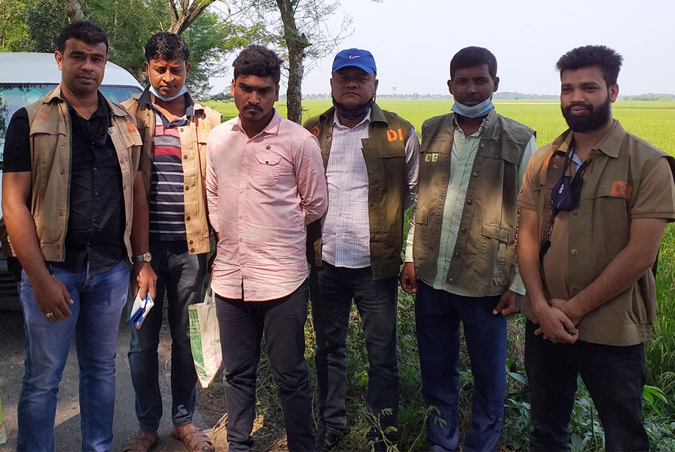 পাচারের সময় ৬ কেজি রূপাসহ একজন আটক