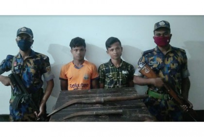 ডাকাতির প্রস্তুতিকালে দেশীয় অস্ত্রসহ দুই ডাকাত গ্রেফতার
