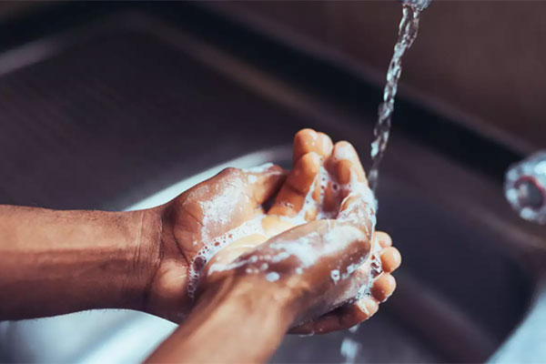 ভারতে আরও ১০ হাজার মানুষের শরীরে করোনা শনাক্ত