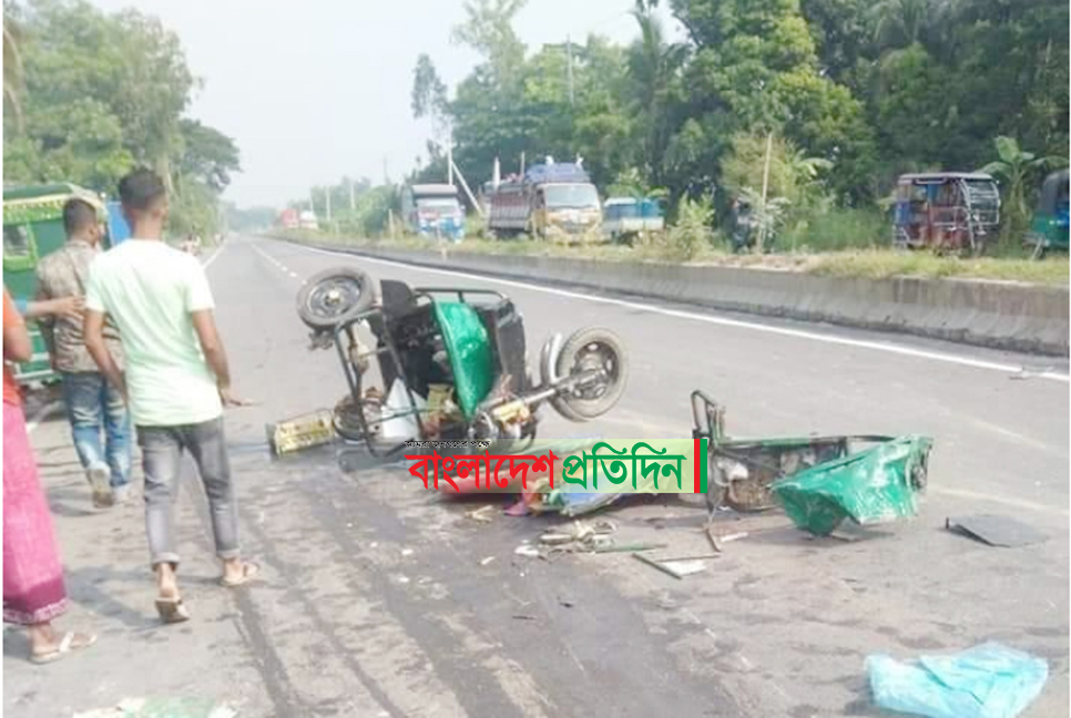 কুমিল্লায় বাসচাপায় স্বামী-স্ত্রীসহ প্রাণ গেল ৩ জনের 