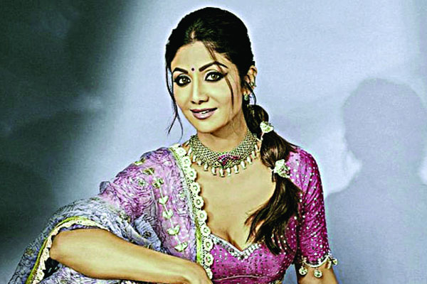নামের সঙ্গে যুক্ত হলো কবি