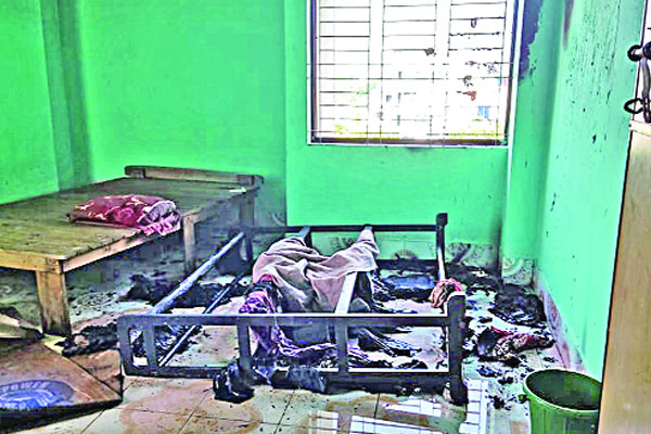 চট্টগ্রামে একই পরিবারের ছয় সদস্য দগ্ধ