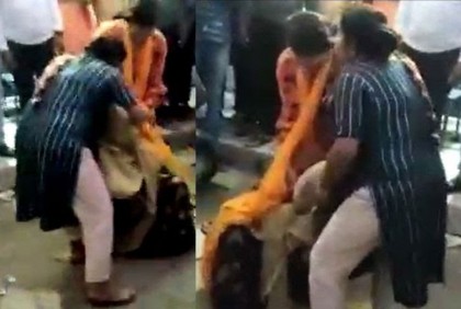 পরকীয়া প্রেমিকাসহ মেয়েদের কাছে ধরা পড়লেন বাবা, অতঃপর..! (ভিডিও)