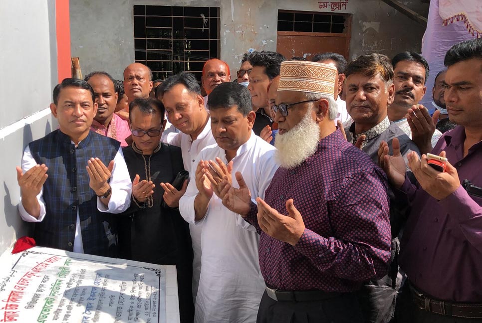 লক্ষ্মীপুরে নবনির্মিত স্কুল ভবনের উদ্বোধন
