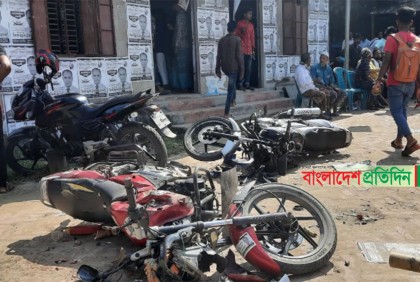 শরীয়তপুরে আওয়ামী লীগ-স্বতন্ত্র প্রার্থীর সমর্থকদের সংঘর্ষ, আহত ২০