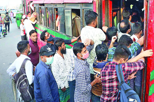 জিম্মি মানুষ দায় নিচ্ছে না কেউ

