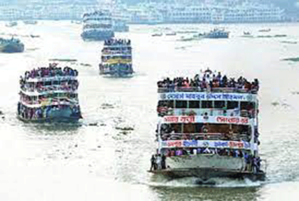 ভোলায় লঞ্চ চলাচল বন্ধ, ভোগান্তিতে যাত্রীরা 
