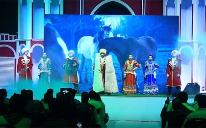 পাবনায় মনোমুগ্ধকর পরিবেশনায় রাশিয়ার ন্যাশনাল ইউনিটি ডে পালন
