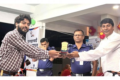 নাটোরে দাবালীগ প্রতিযোগিতার পুরস্কার বিতরণ