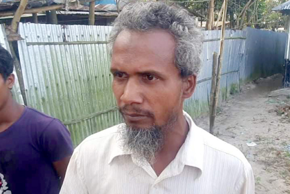 কিশোরীকে চুল কেটে বর্বর নির্যাতন, আটক ১