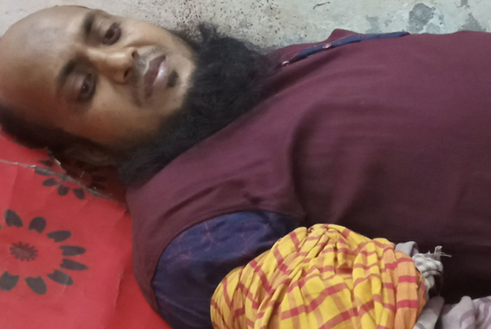 নড়াইলে বোমা বিস্ফোরণে যুবকের হাত বিচ্ছিন্ন