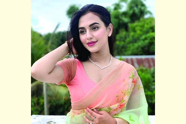 হাবিবি নিয়ে হাজির