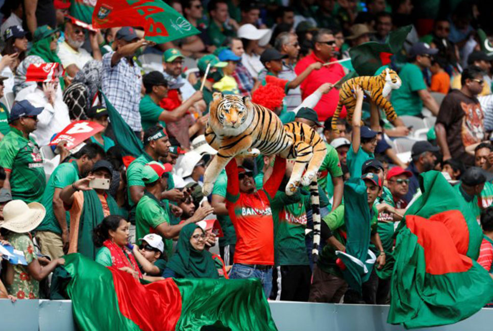 পাকিস্তান সিরিজ দিয়েই মাঠে ফিরছে দর্শক!