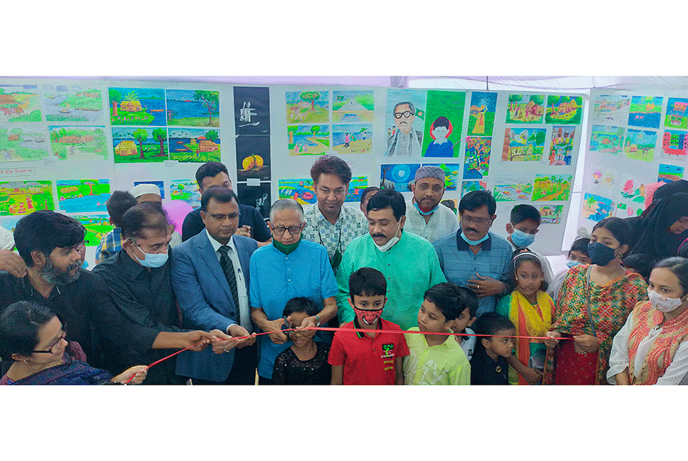 নগর উদ্যানে ১৭৫ শিল্পীর ৭শ’ চিত্রকর্মের প্রদর্শনী