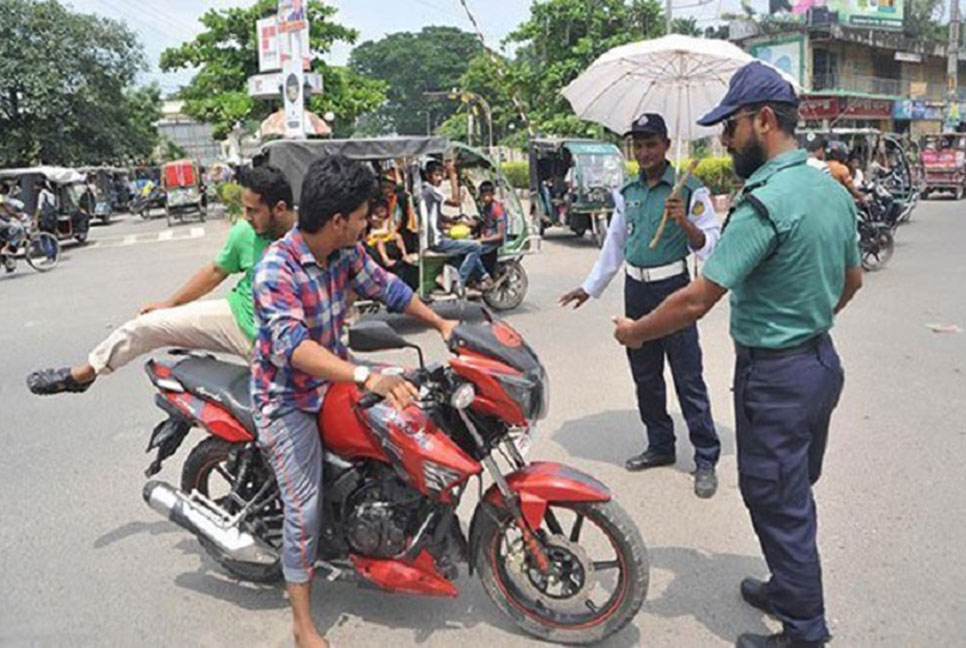 মধ্যরাত থেকে মোটরসাইকেল চলাচলে নিষেধাজ্ঞা