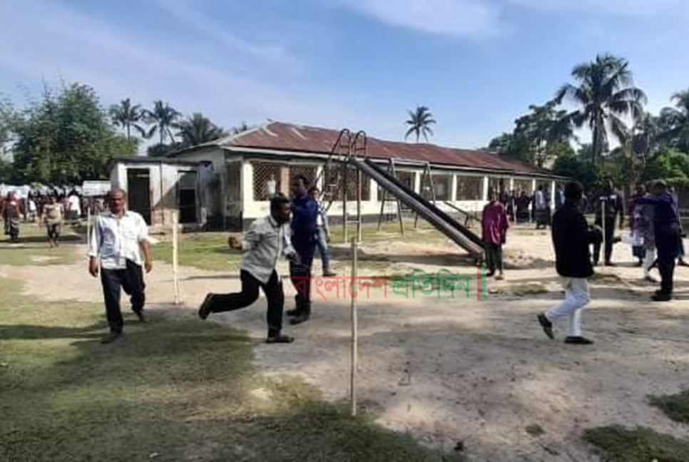 গাংনীতে ভোট কেন্দ্রে ইউপি সদস্য প্রার্থীর উপর হামলা