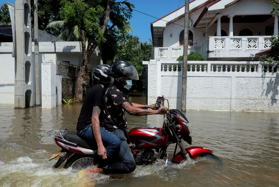 ভারী বৃষ্টিতে ভারত-শ্রীলঙ্কায় ৪১ জনের প্রাণহানি

