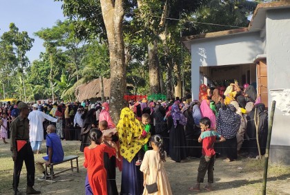 পটুয়াখালীতে ১৯ ইউনিয়নে ভোটগ্রহণ শুরু 