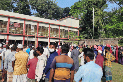 ভোলার ৭ ইউপিতে ভোটগ্রহণ চলছে
