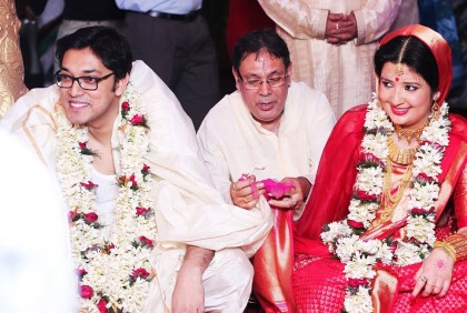 দ্বিতীয় সংসার ভাঙল সঙ্গীতশিল্পী অনুপম রায়ের