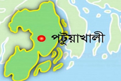 পটুয়াখালীতে ইভিএম মেশিন লুট, পুলিশের গুলি