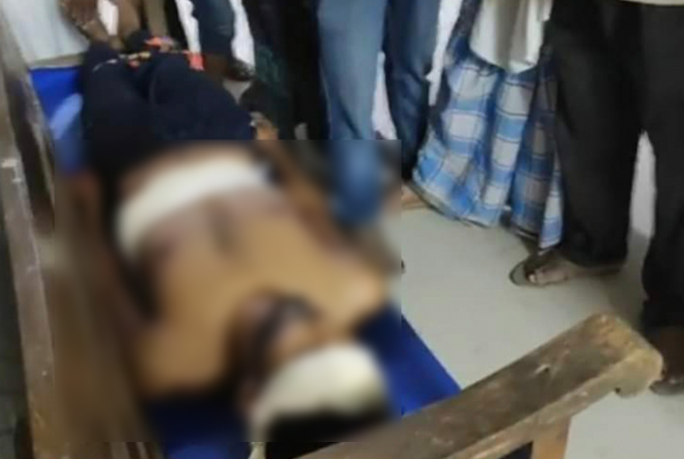 প্রেমঘটিত কারণে কলেজছাত্রকে কুপিয়ে হত্যা
