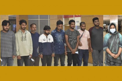 বিশ্বকাপ নিয়ে রমরমা জুয়া; দিনে লেনদেন ২৪ লাখ, গ্রেফতার ৯