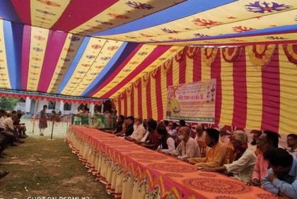 বগুড়ায় ক্লাস বন্ধ করে আওয়ামী লীগ নেতার নির্বাচনী ভোজ