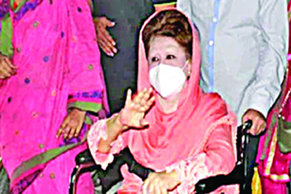 খালেদা জিয়াকে ফের বিদেশ নিতে আবেদন
