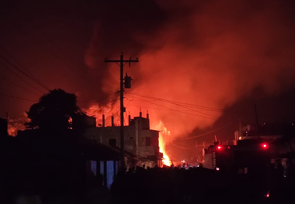 বগুড়ায় ভয়াবহ অগ্নিকাণ্ডে পুড়ল মাদরাসা-দোকান-বসতঘর