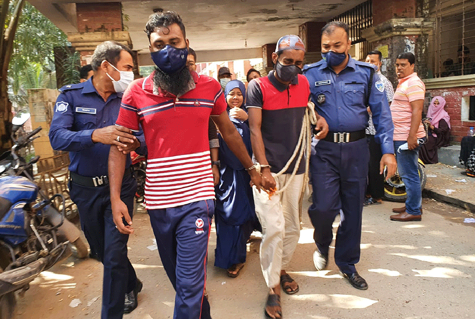 ডাকাতি করতে গিয়ে বৃদ্ধাকে হত্যা, ৪ জনের যাবজ্জীবন 