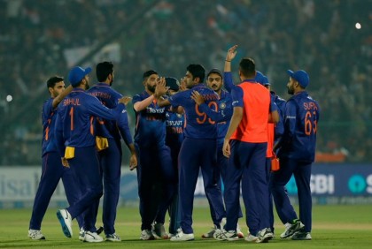 জয় দিয়ে শুরু ভারতের

