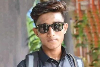 গাছে পোস্টার লাগাতে গিয়ে কিশোরের মৃত্যু