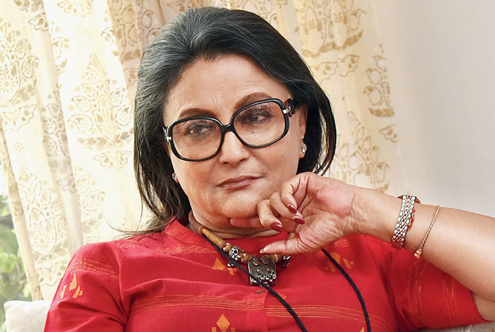 অপর্ণা সেনের বিরুদ্ধে মামলা