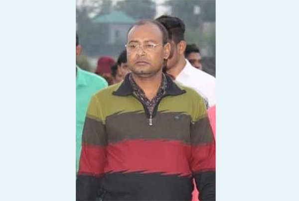ওয়ারেন্টভুক্ত পলাতক আসামি ইউপি সদস্য গ্রেফতার
