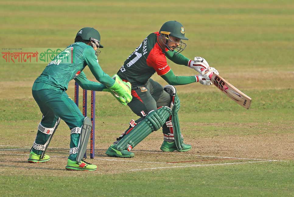 পাকিস্তানকে ১২৮ রানের টার্গেট দিল টাইগাররা