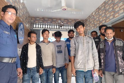ফরিদপুরে দালাল চক্রের ৮ সদস্য আটক 