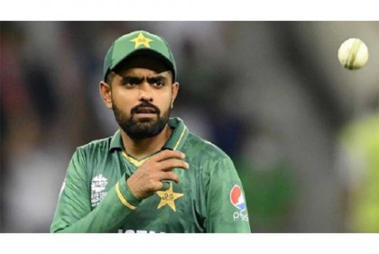 এই উইকেটে রান তাড়া করে জেতা ডিফিকাল্ট : বাবর আজম 

