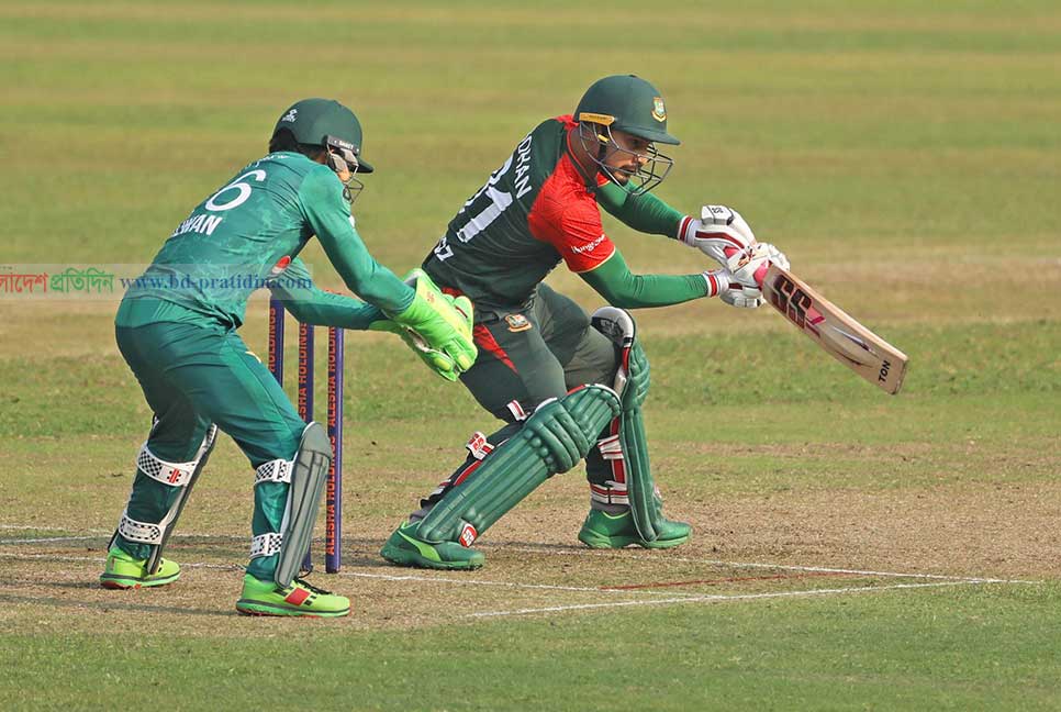 প্রায় ১০ ওভার ডট দিয়েছেন টাইগার ব্যাটাররা!

