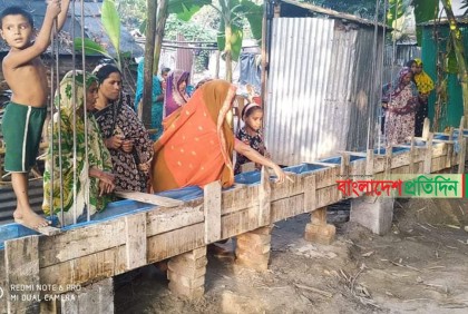 রাস্তা বন্ধ করে দেয়াল, গৃহবন্দী ৫০ পরিবার