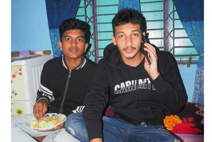 সড়ক দুর্ঘটনায় দুই বন্ধু নিহত 