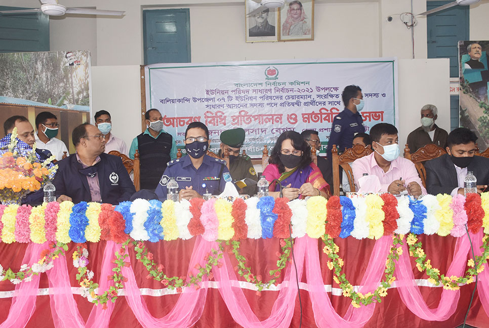‘কোনো প্রার্থী হুমকি দিলে কঠোর অবস্থানে যাবে পুলিশ’