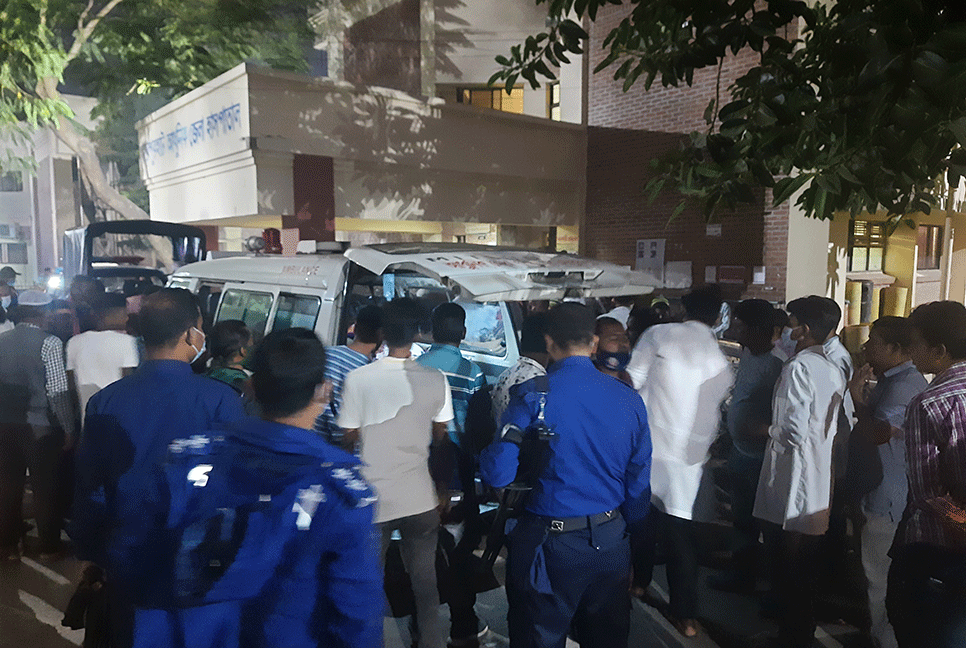 জয়পুরহাটে ট্রাক-ভ্যানের সংঘর্ষে দুইজন মাদ্রাসা শিক্ষার্থী নিহত 