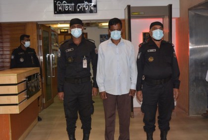 ওদের টার্গেট ১৮ থেকে ২৪ বছরের সুন্দরী নারী


