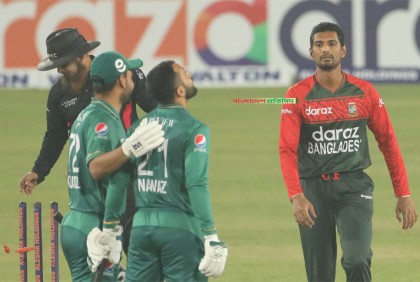 আম্পায়ারের সিদ্ধান্তকে সম্মান জানালেন মাহমুদুল্লাহ

