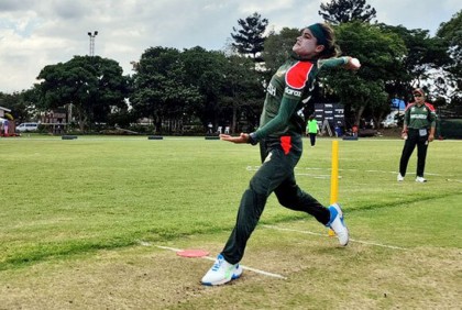 চাপে যুক্তরাষ্ট্র, ২৯ রানে গেল ৬ উইকেট

