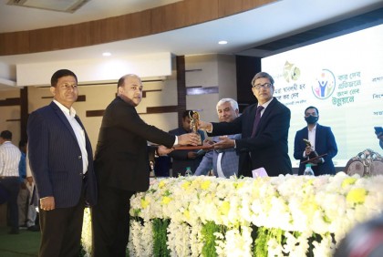 ষষ্ঠবারের মতো ট্যাক্স কার্ড ও সম্মাননা পেলো ইস্ট-ওয়েস্ট মিডিয়া গ্রুপ