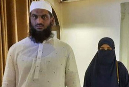 আদালতে মুখোমুখি মামুনুল হক ও ঝর্ণা