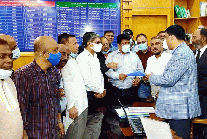 খালেদা জিয়ার মুক্তির দাবিতে ময়মনসিংহে বিএনপির স্মারকলিপি প্রদান 