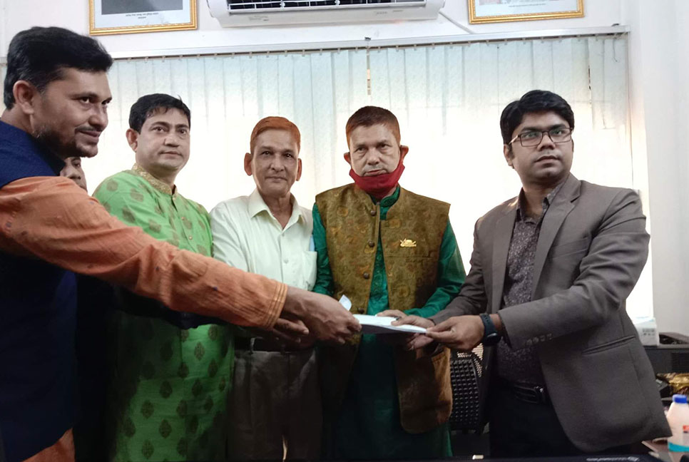 লক্ষ্মীপুরে ১৫ ইউপিতে চেয়ারম্যান পদে ৯৯ জনের মনোনয়নপত্র জমা

